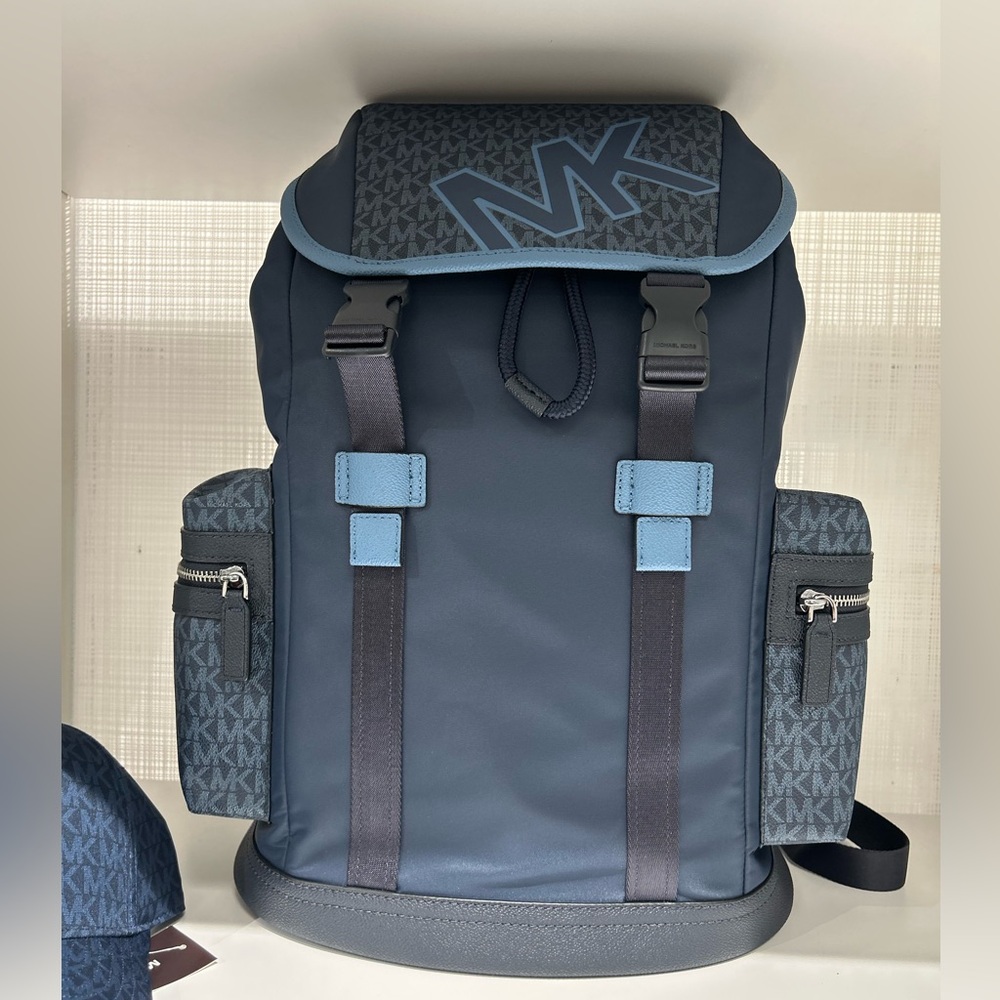 Michael Kors Cooper Large Utility Backpack MK cornflower new in wrap tag - Picture 4 of 12